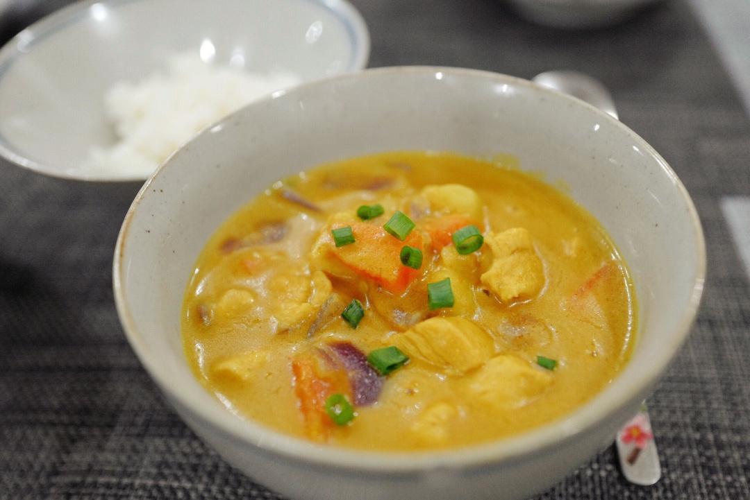 泰式黄咖喱鸡块