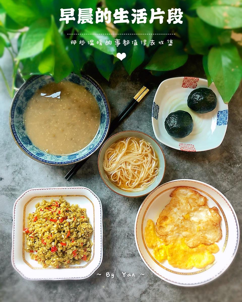 学生早餐记录