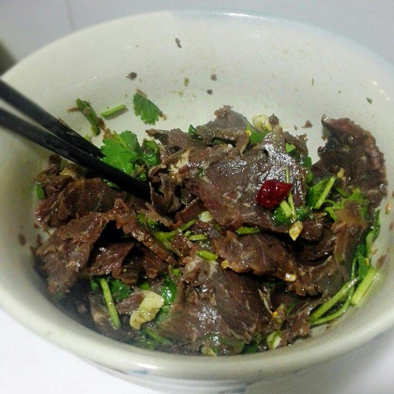 凉拌牛肉