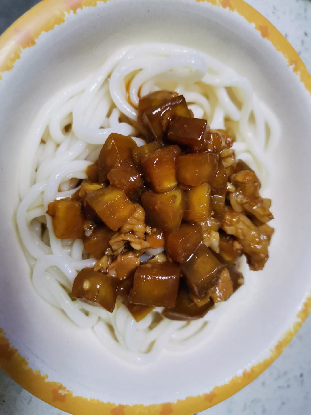 茄丁肉酱打卤面