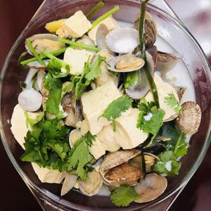 豆腐花甲海带汤～（超级适合减肥刷脂哟）的做法 步骤7
