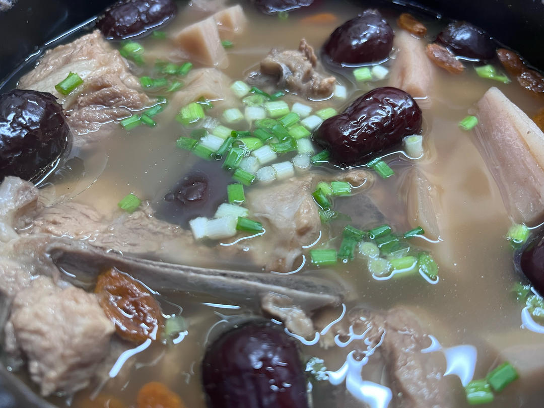 湖北菜肴 排骨藕汤