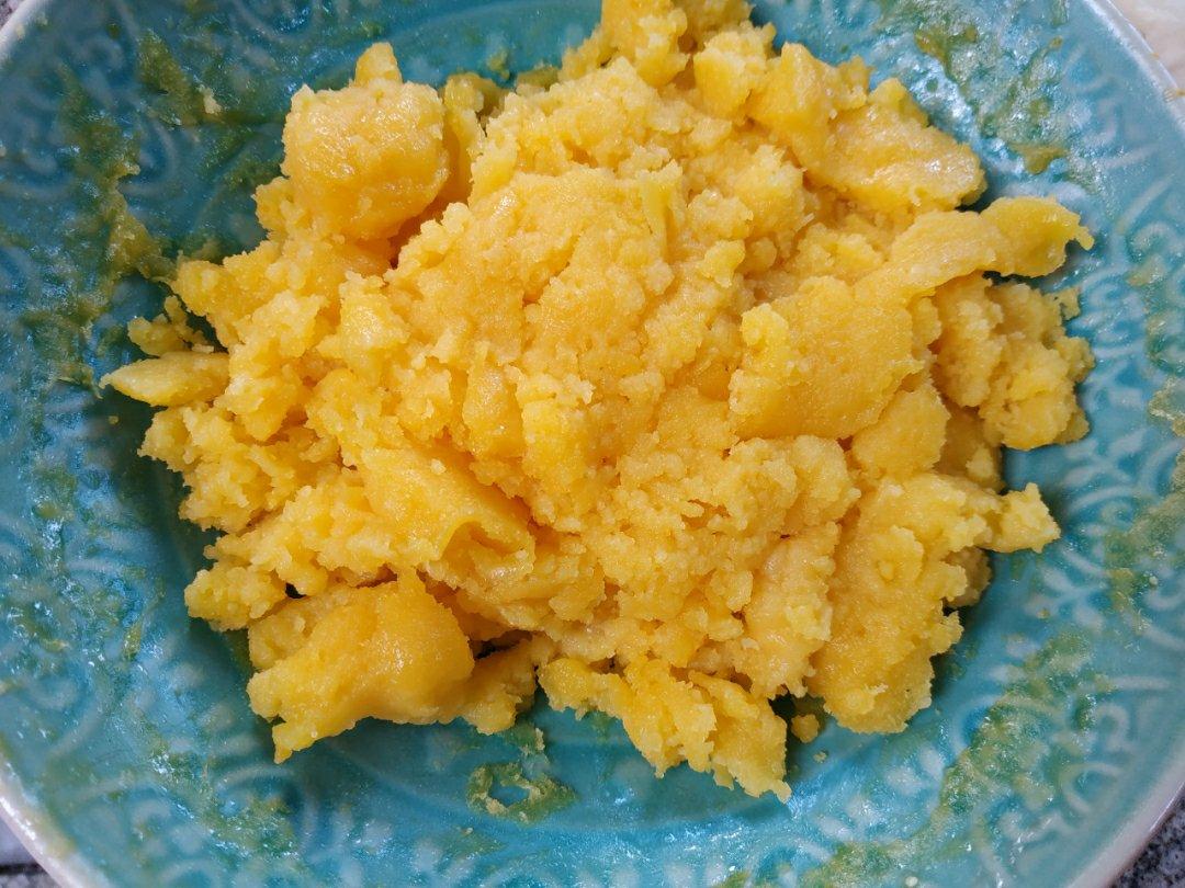 金黄老婆饼