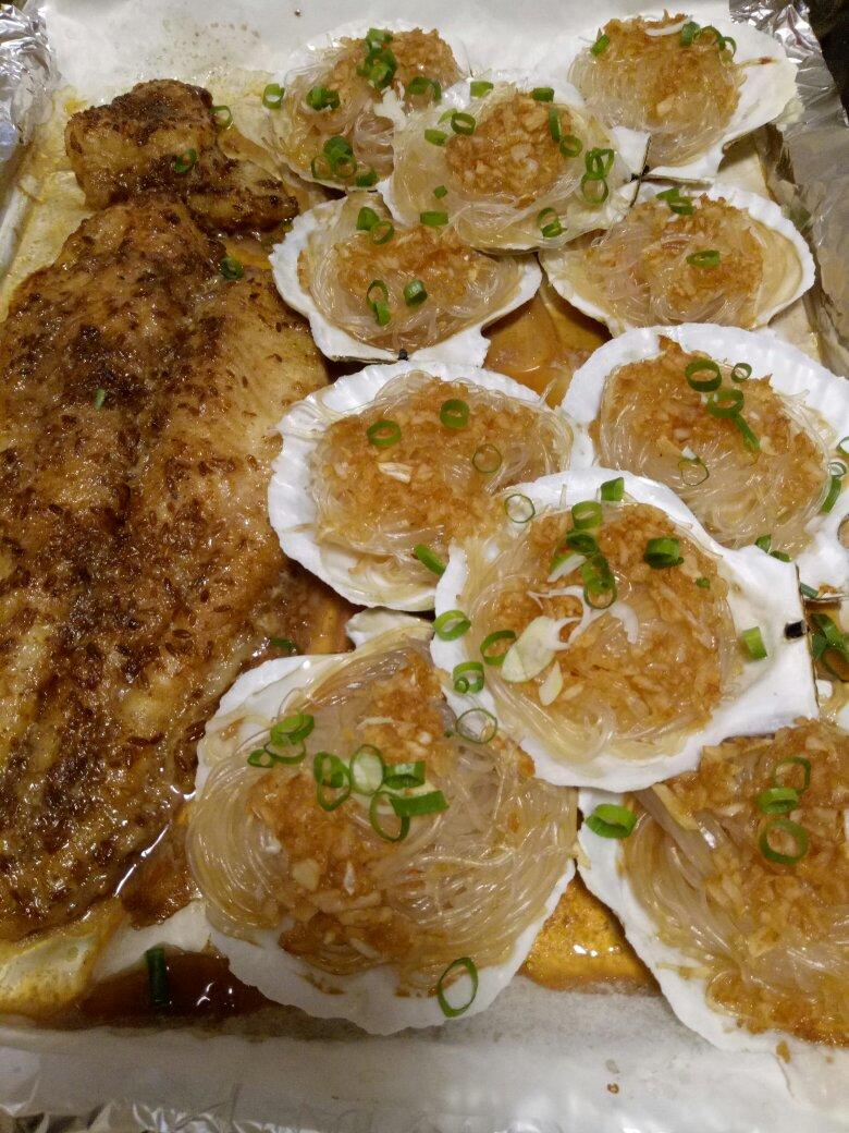 烤蒜蓉粉丝扇贝/生蚝（烤箱版，清蒸也可）