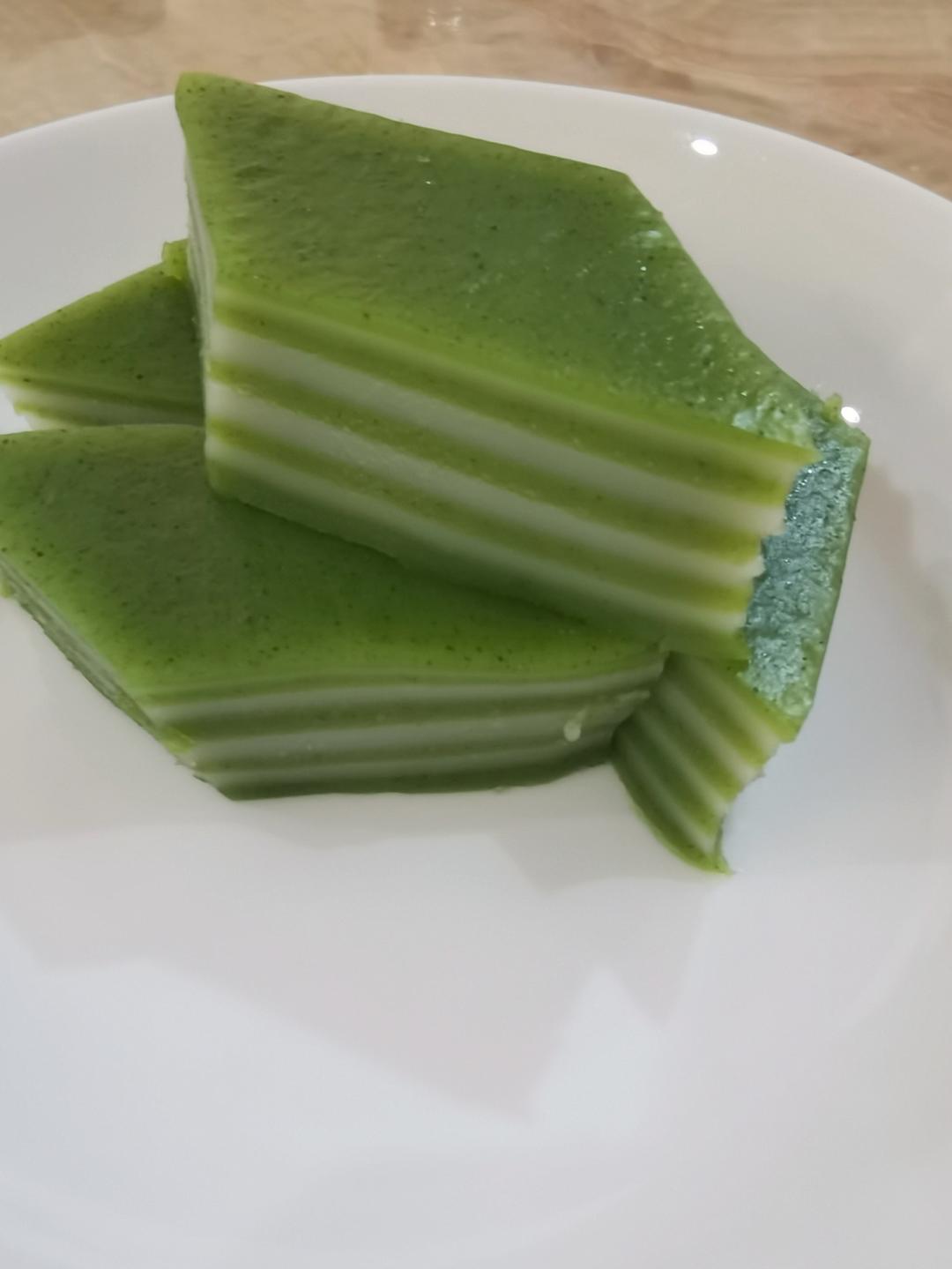 斑斓椰汁千层糕（一点不粘木薯粉版）