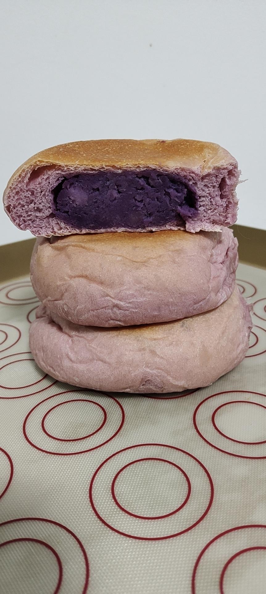 内馅满满的芋泥面包