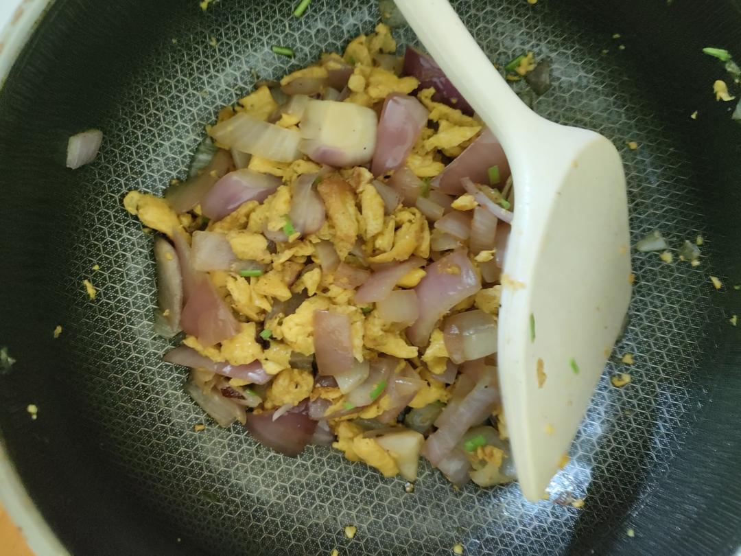 【洋葱炒蛋】