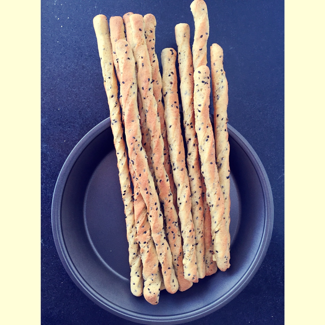 香甜芝麻面包棒~超级简单快手