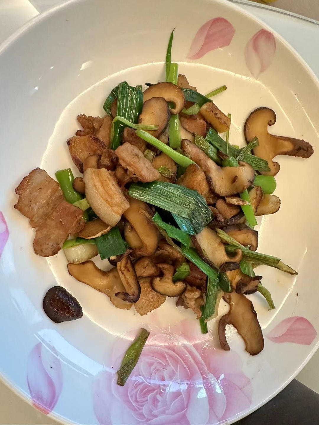 家的味道—口蘑炒五花肉