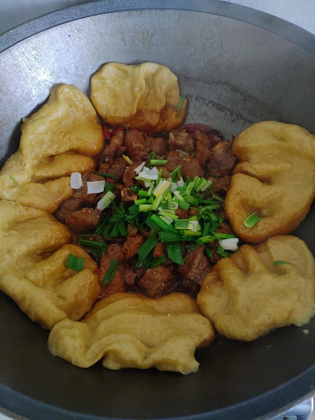 地锅排骨贴玉米饼-冬天学做一道热乎的大锅菜吧！