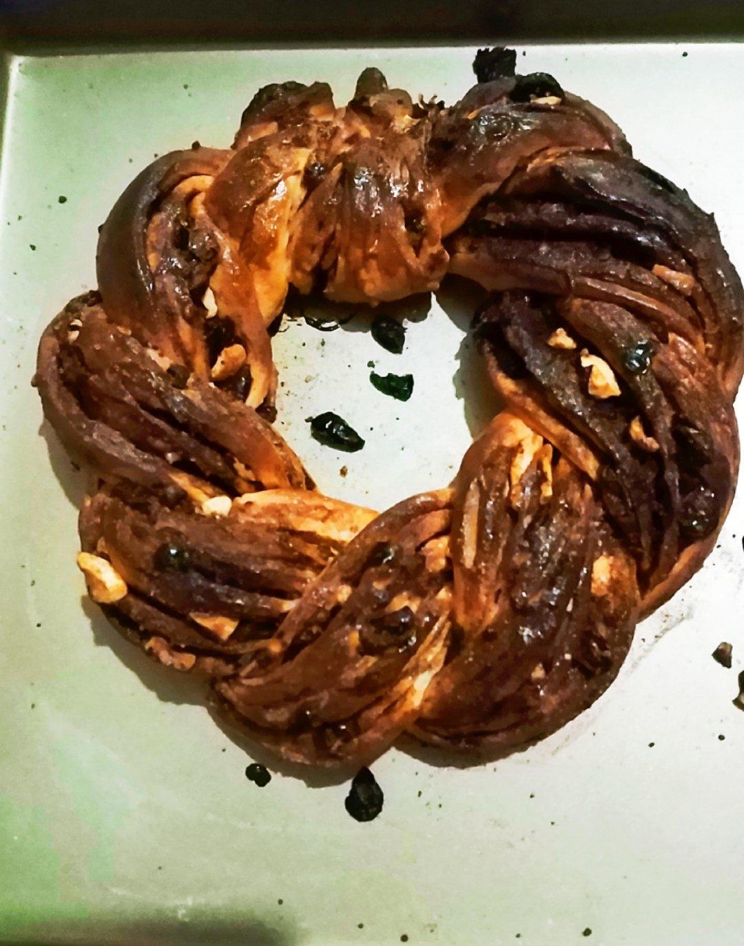 【浓浓圣诞味】珍宝肉桂花环面包