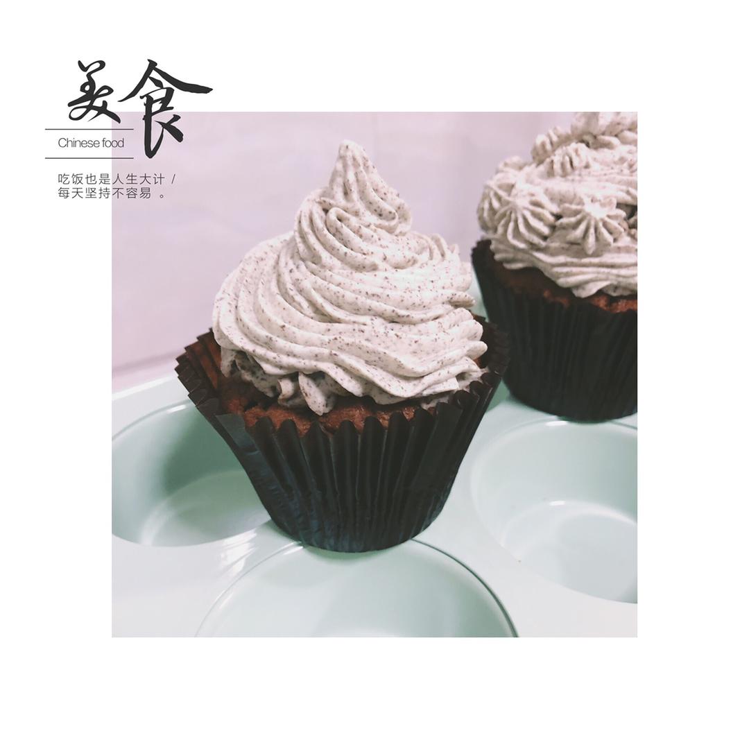 奥利奥杯子蛋糕 Oreo Cream Cupcakes