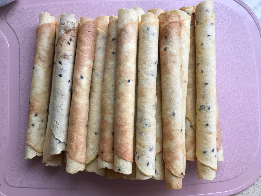 又酥又健康的芝麻蛋卷（试验四种方法后，找到最康师傅的那个）