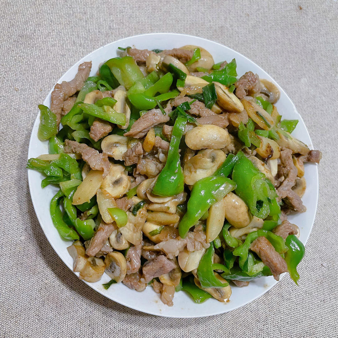 好吃得停不了的“草菇炒牛肉”
