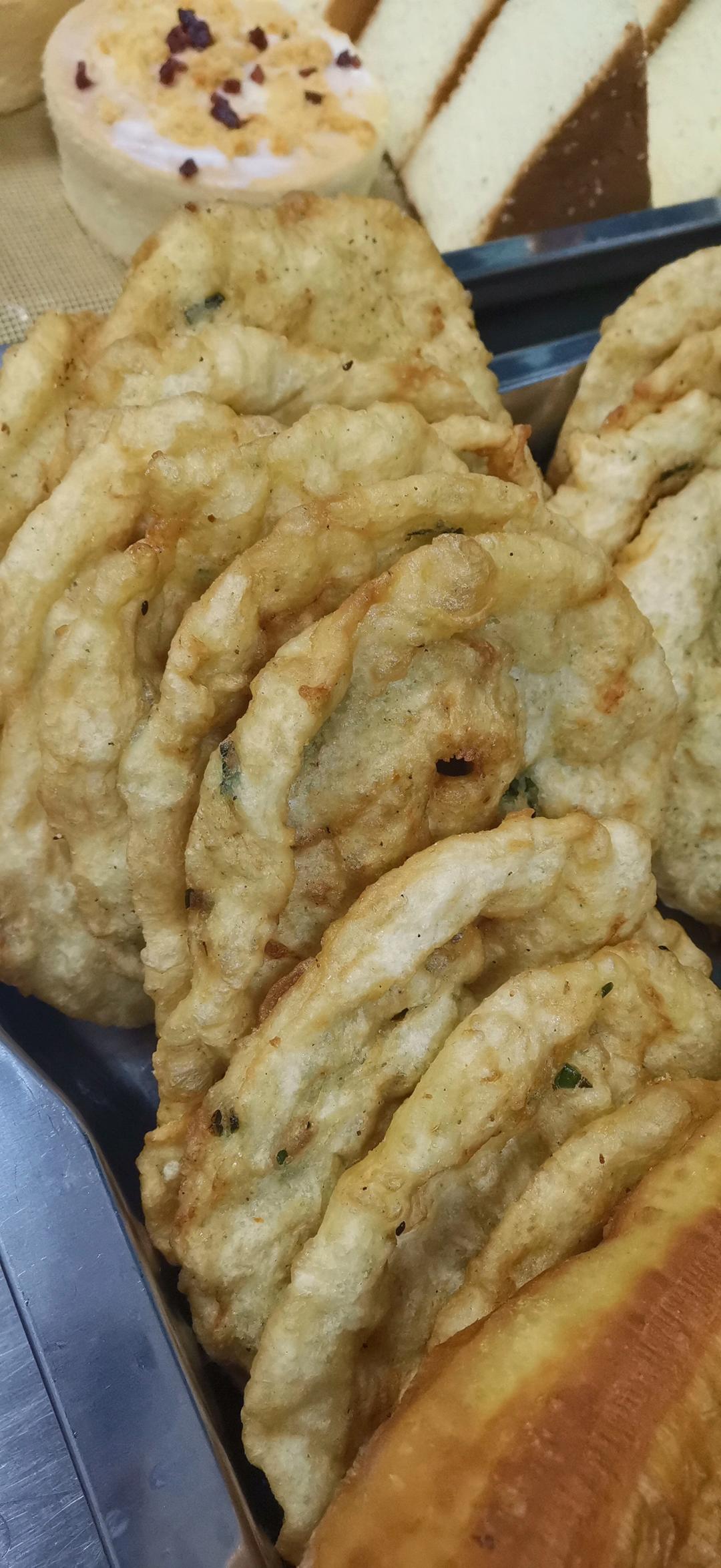 嘎嘣脆的葱油饼