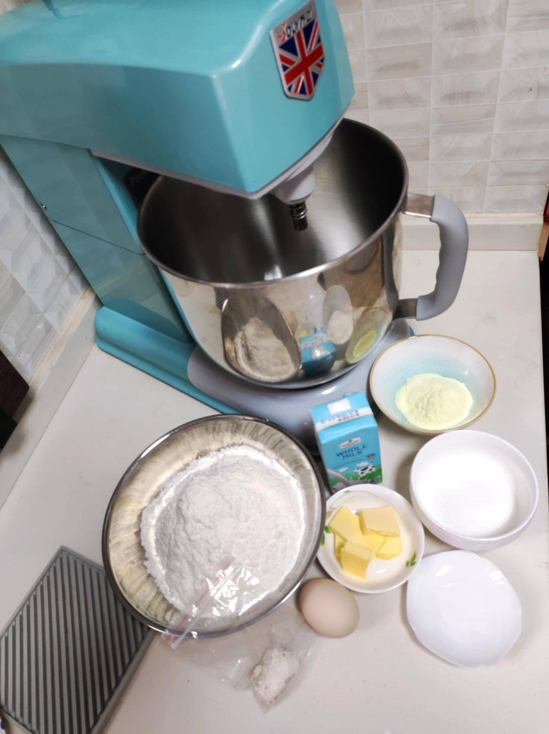 牛奶面包卷【3月北鼎烤箱食谱】