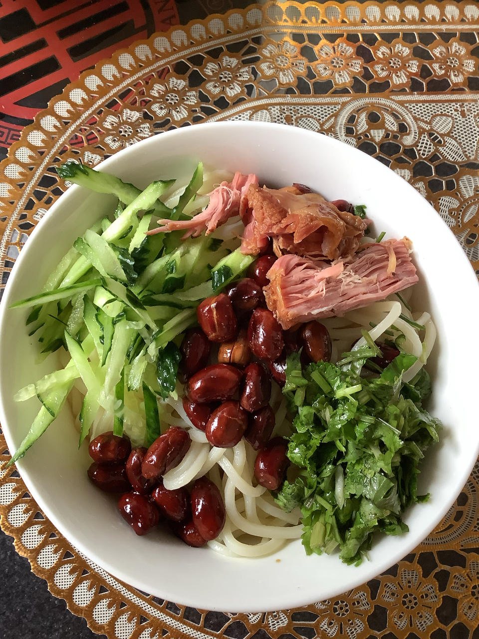 【酸辣凉拌面】夏天必备，酸辣开胃，连吃三大碗