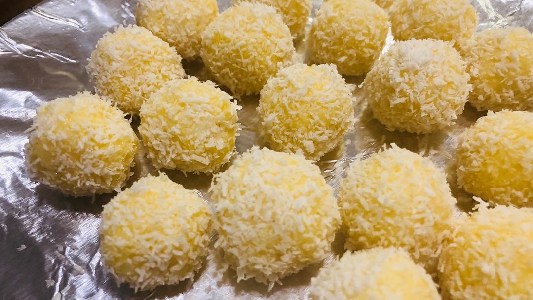 黄金椰丝球