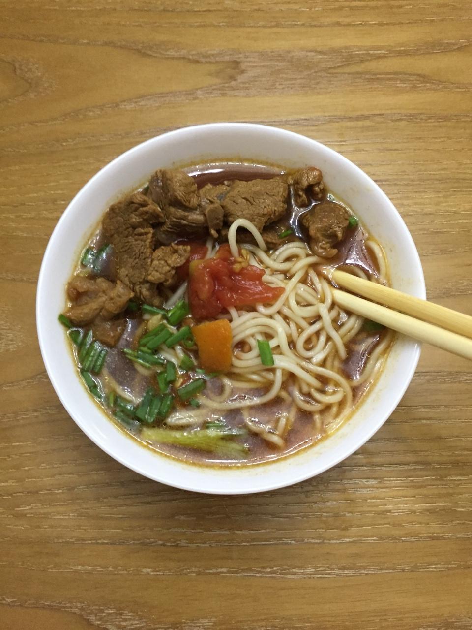 番茄牛肉面