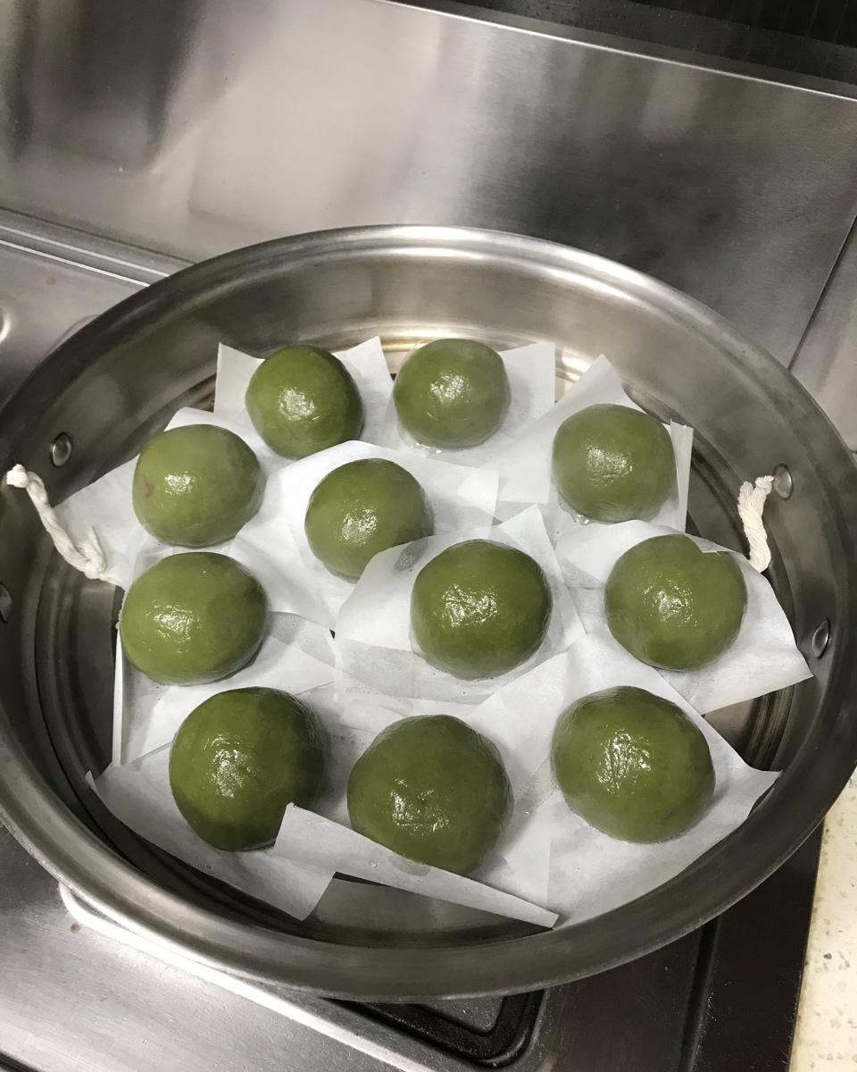 抹茶版咸蛋黄肉松青团