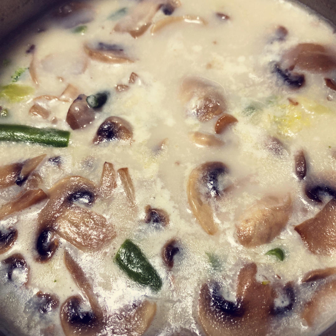 奶油蘑菇浓汤（小朋友超爱）