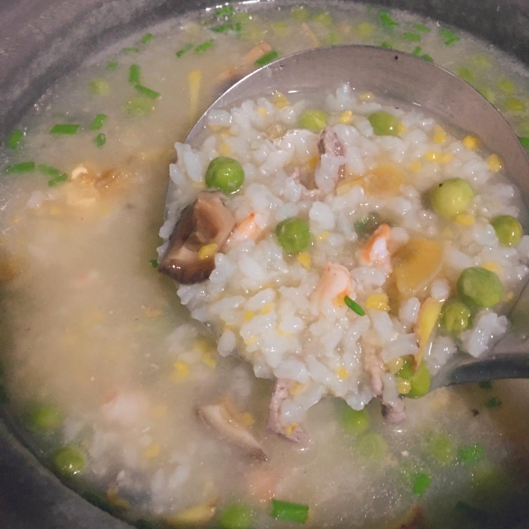 十五分钟快手之香滑皮蛋瘦肉粥(附五分钟电饭煲电压力锅更快捷方法)