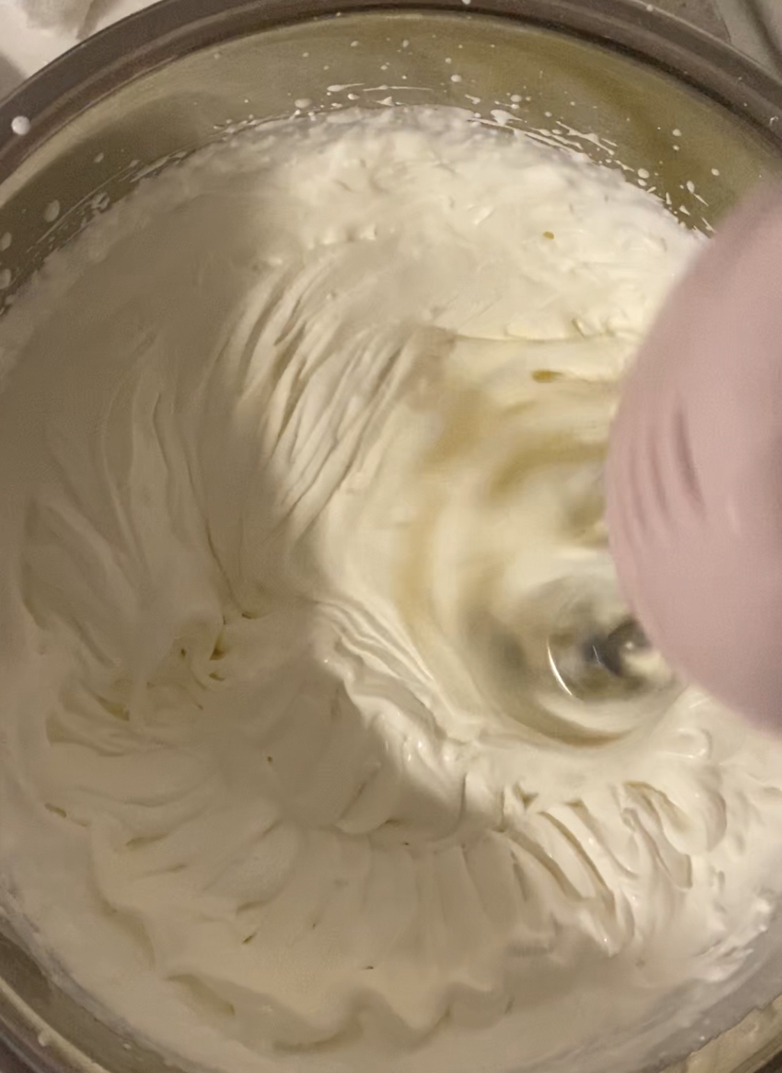 咸椰子奶油抱抱卷蛋糕的做法 步骤8