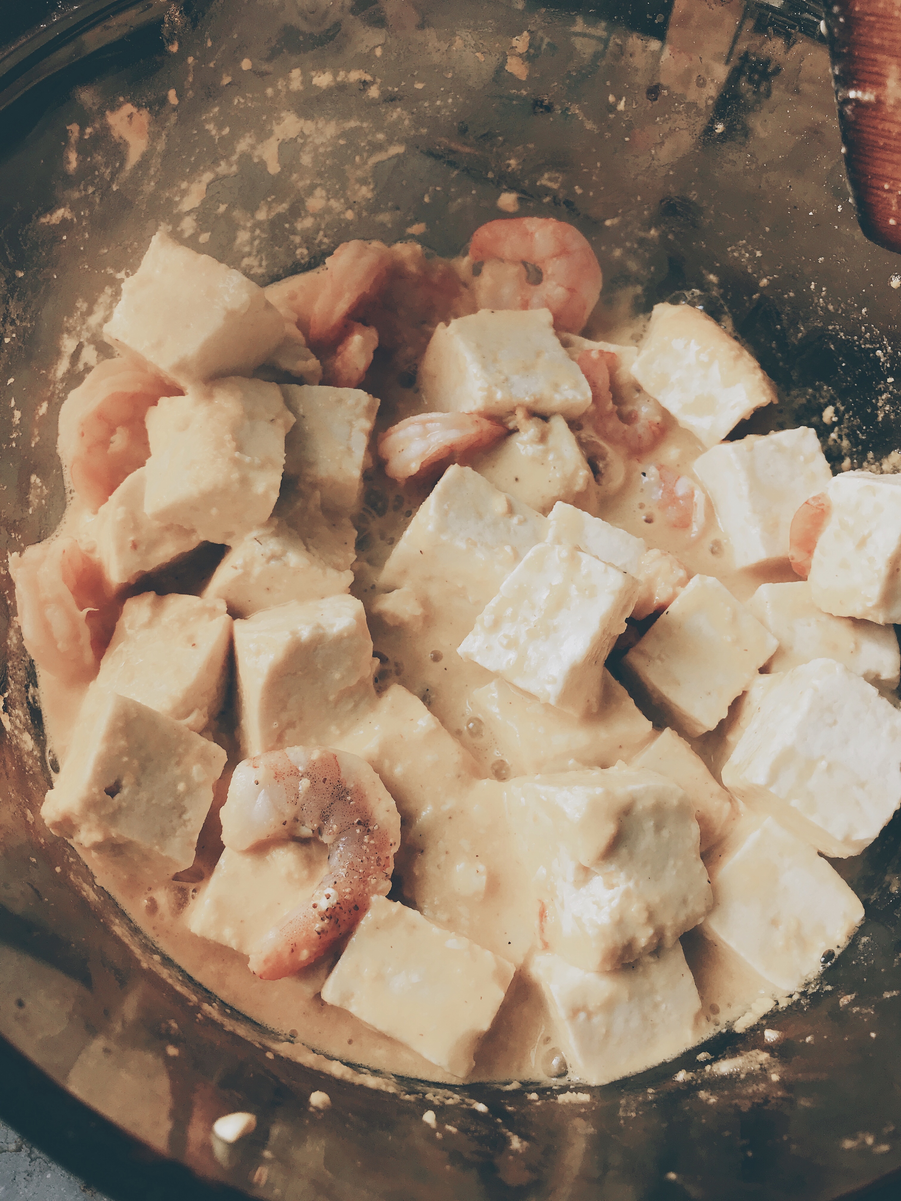 咸蛋黄虾仁豆腐的做法 步骤5