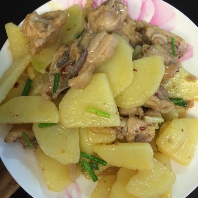干锅土豆鸡肉