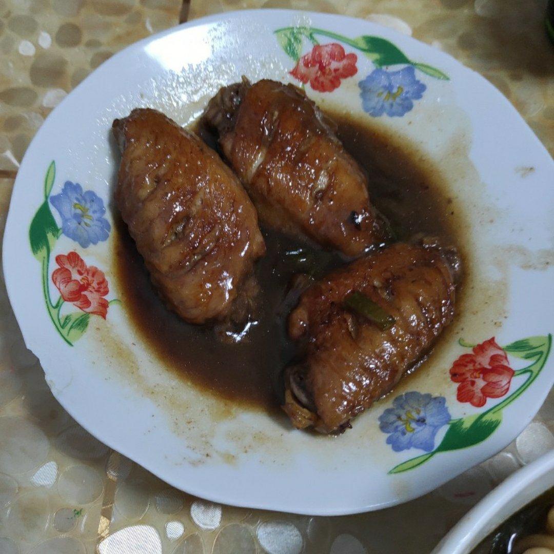 厨师长教你：“可乐鸡翅”的家常做法，味道鲜嫩可口，先收藏起来