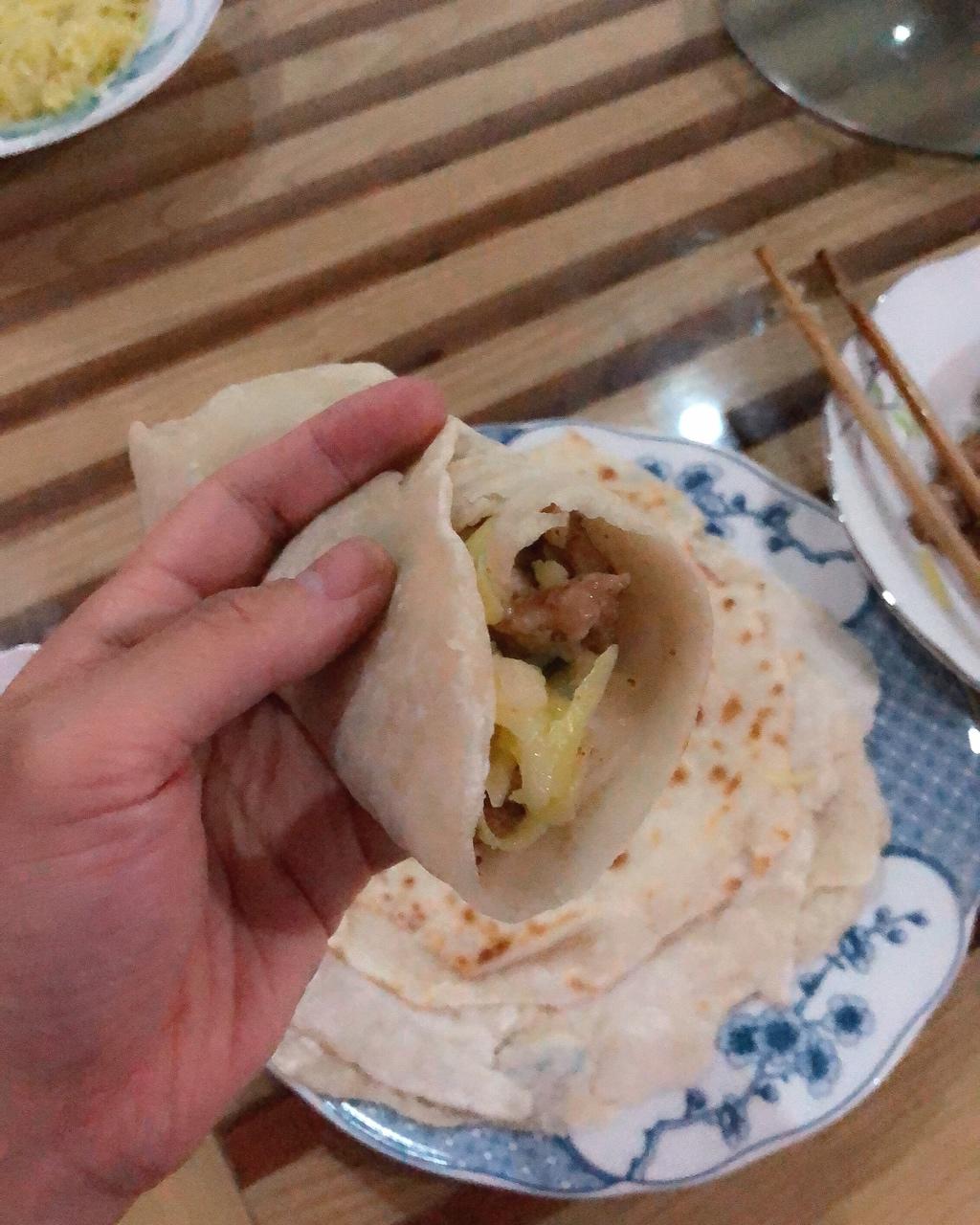孜然肉丝卷饼