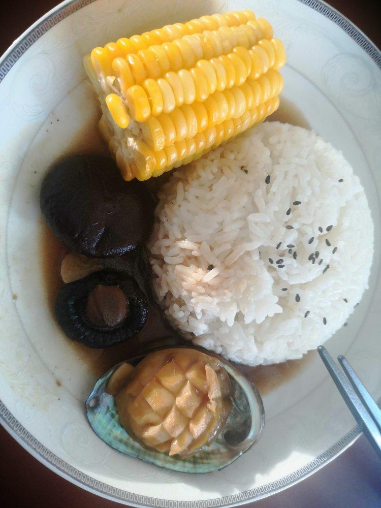 无敌美味的鲍鱼捞饭