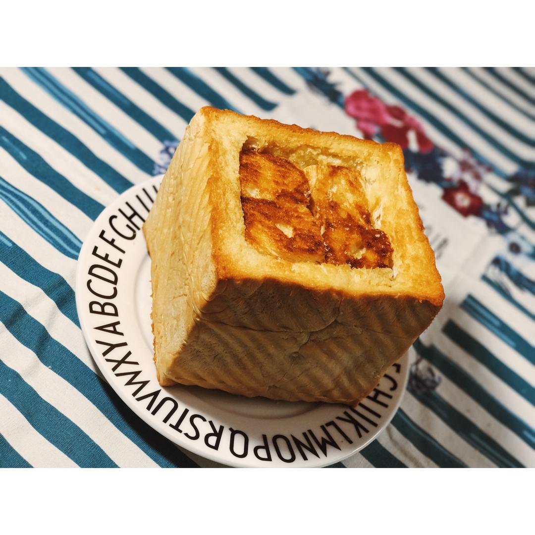 饭后甜品--蜂蜜厚多士