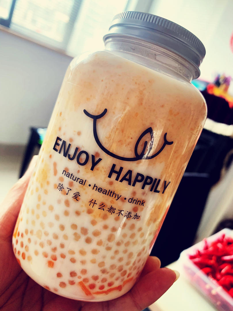 《Tinrry+》超多肉的啵啵杨枝甘露，夏日网红快乐水！