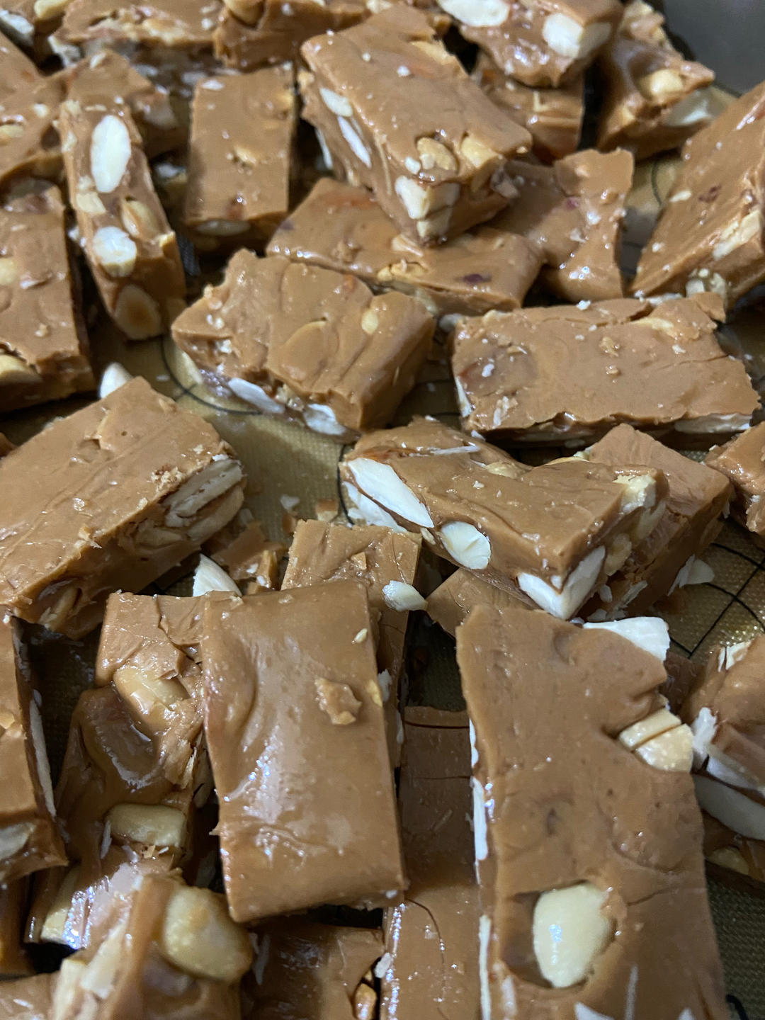 焦糖海盐杏仁太妃糖