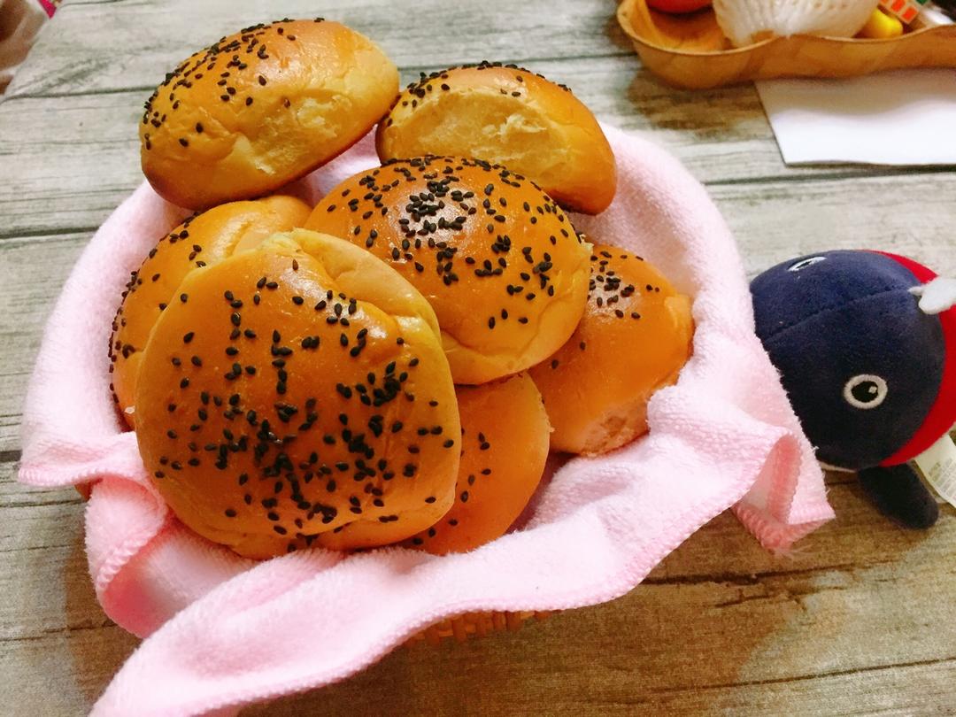 方太私房菜做的一次发酵椰蓉餐包