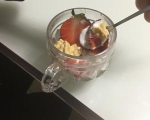 草莓🍓甜品（有之前的蛋白糖哦）的做法 步骤11
