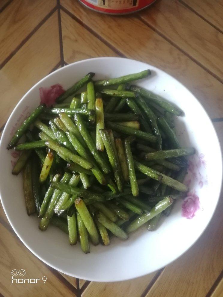 做法简单又下饭的炒蒜苔❗️