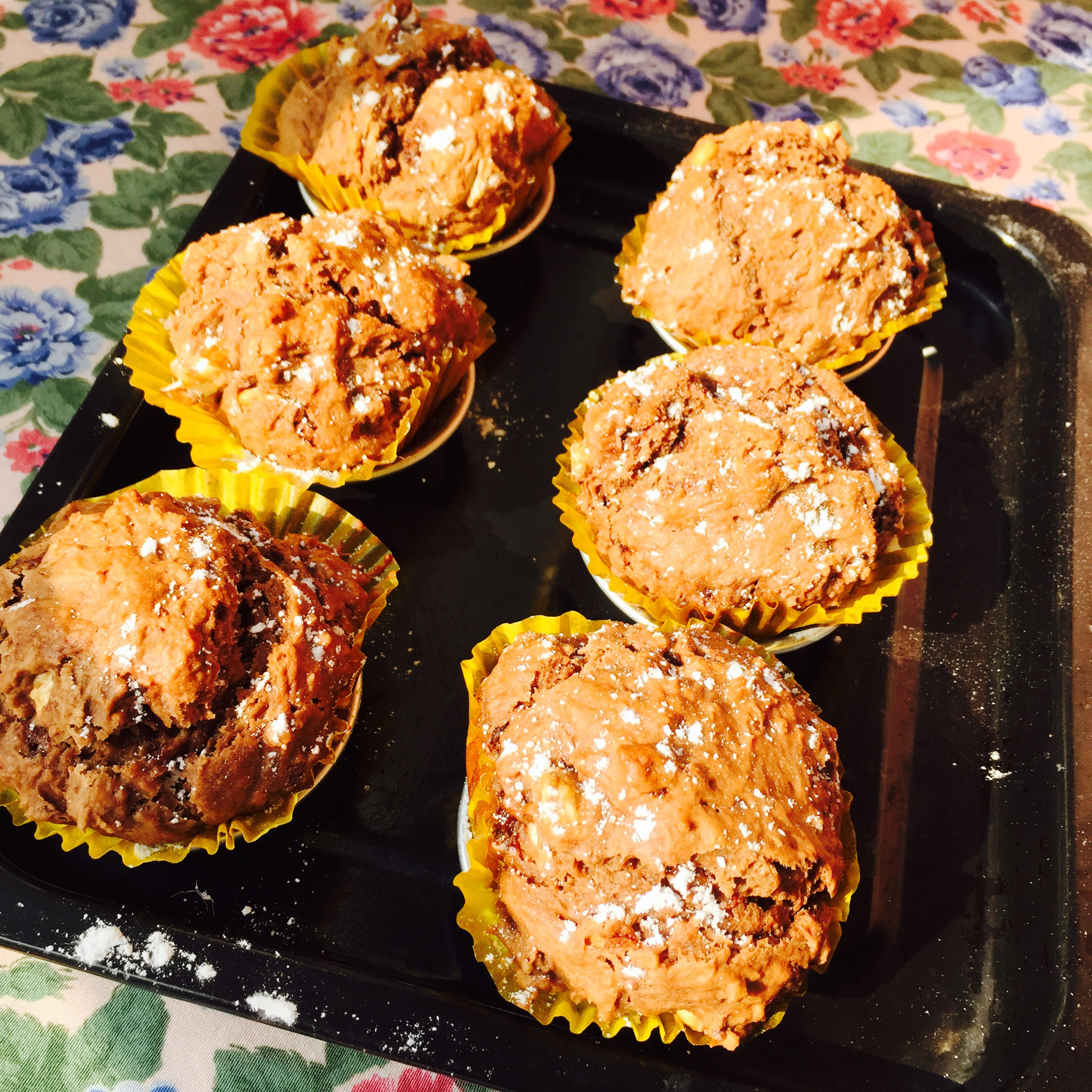 巧克力核桃纸杯蛋糕