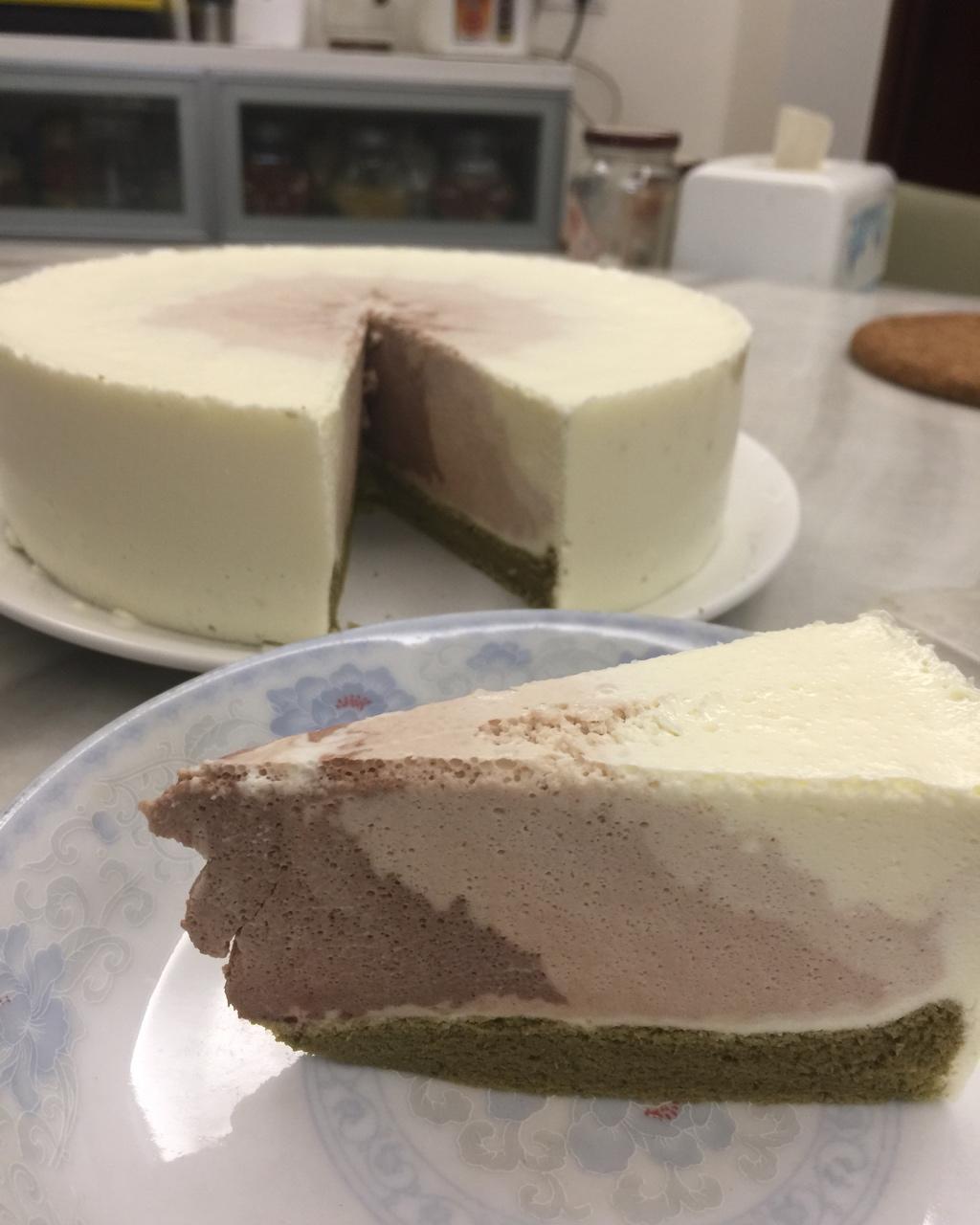 渐变抹茶慕斯蛋糕：我Amanda带着既美又作的抹茶甜点又来了！【曼食慢语】
