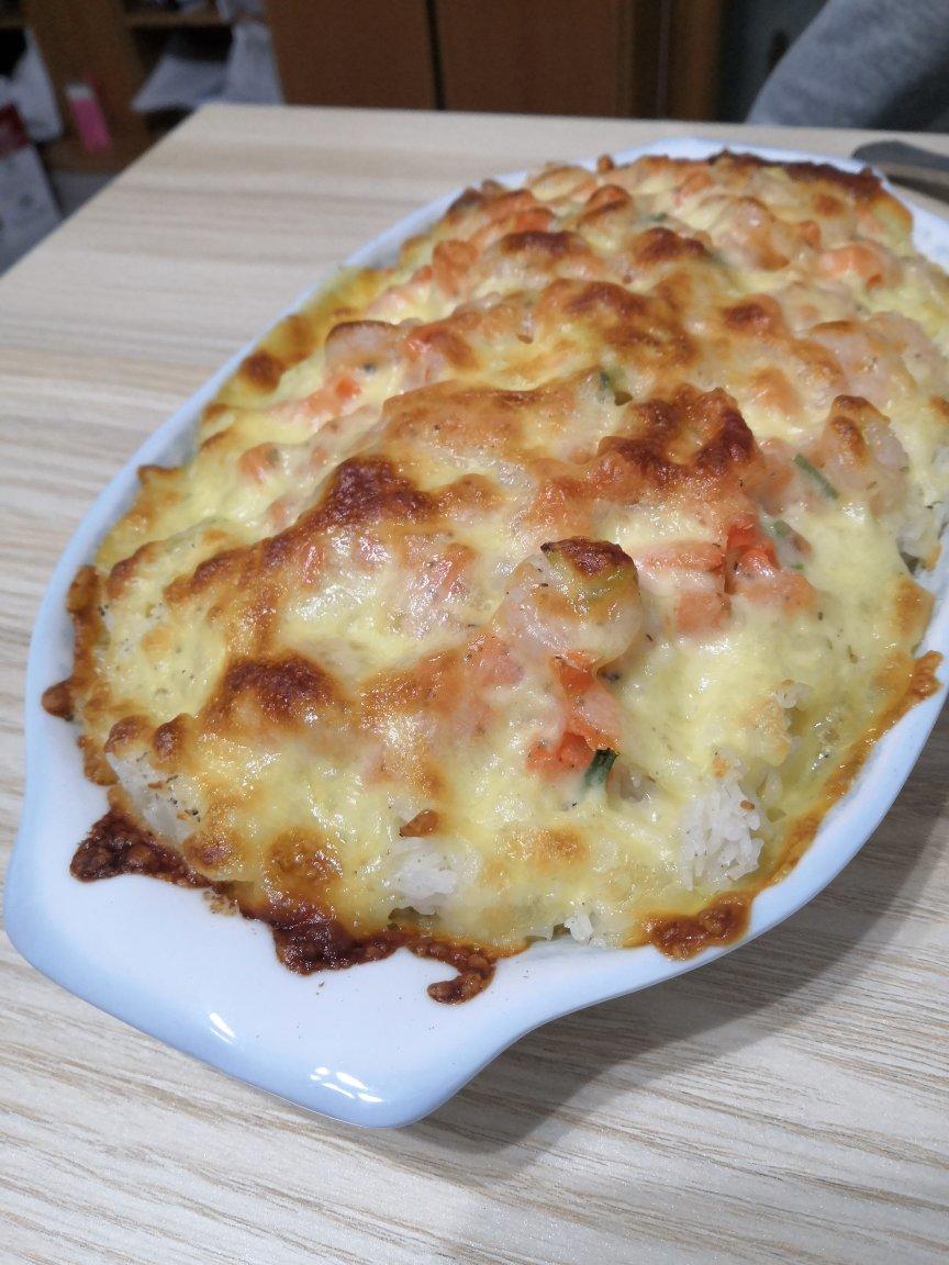 鲜虾培根芝士焗饭