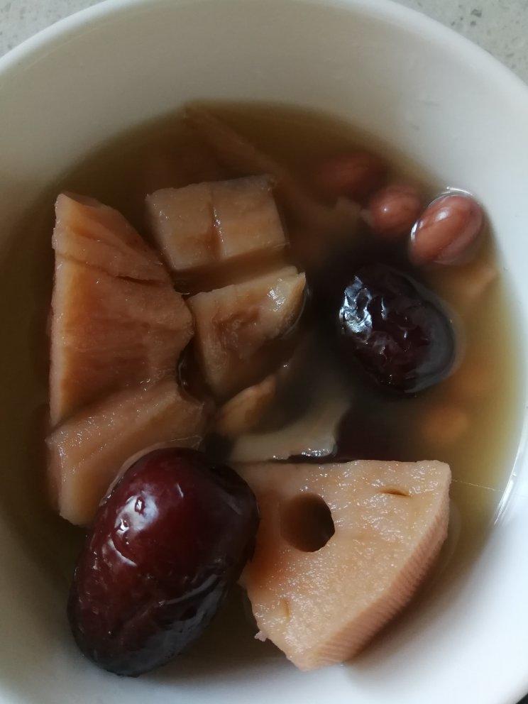 红枣花生藕汤