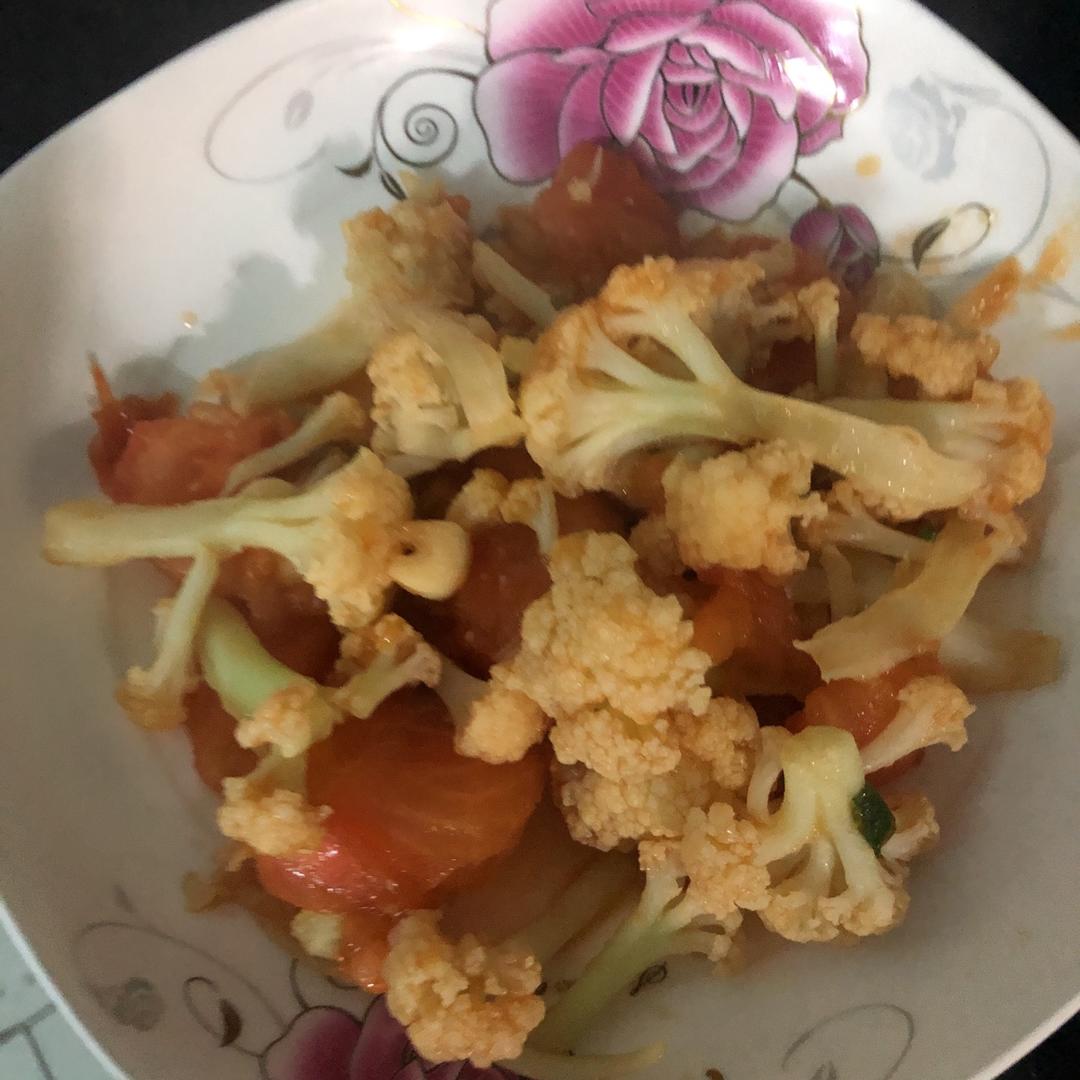 番茄炒有机花菜~~酸甜鲜美、脆爽清香、不油不腻、简单易做