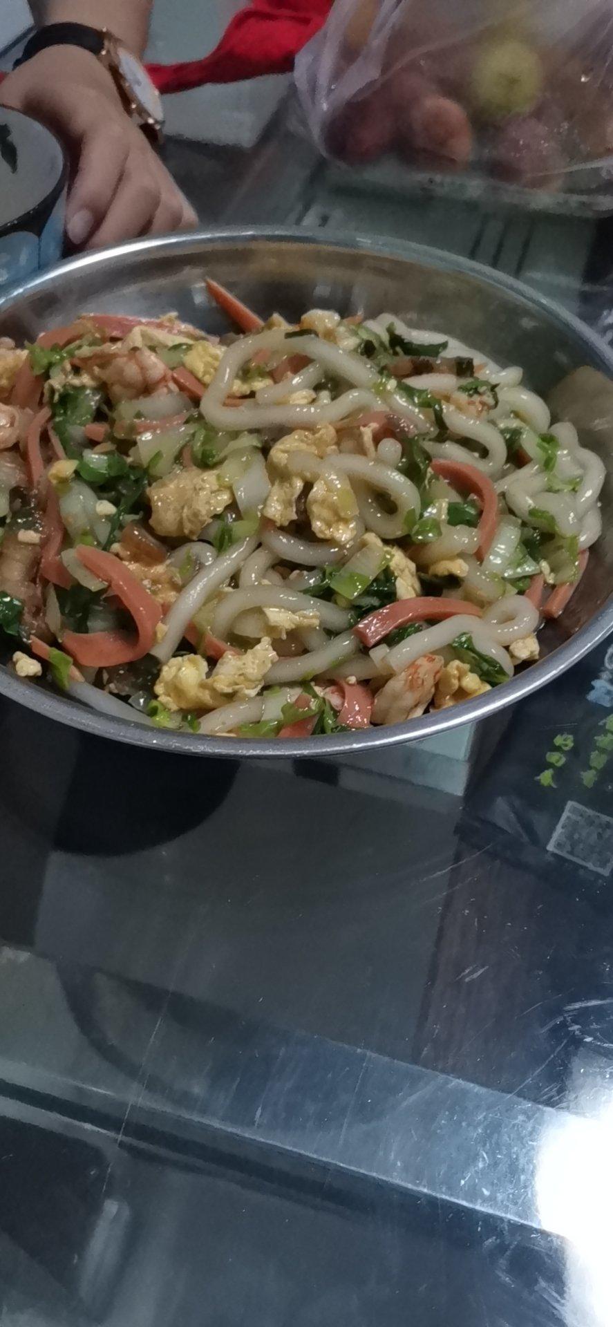 比路边摊好吃百倍的火腿炒土豆粉