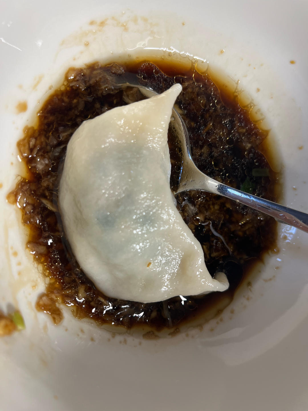 韭菜猪肉饺子(附擀皮和最简单的饺子包法)