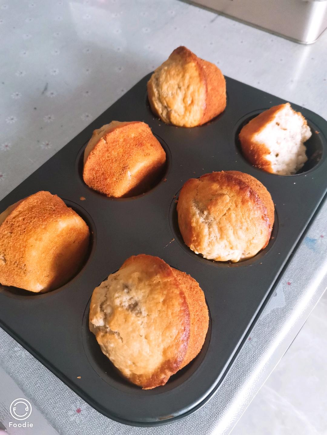 香蕉马芬蛋糕杯