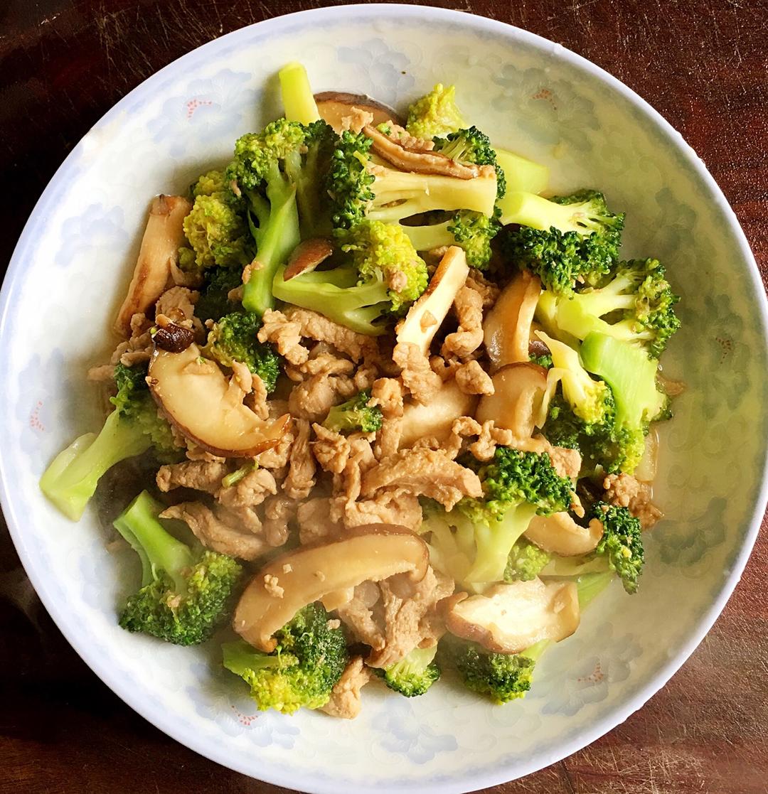 蓝瘦香菇
（西蓝花瘦肉炒香菇）