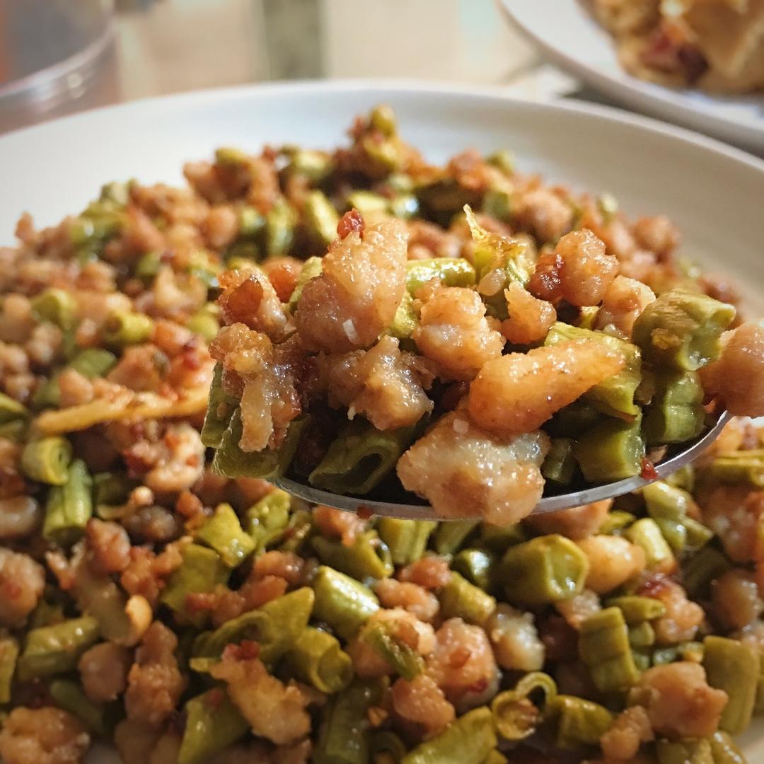 暴暴熊宝宝做的酸豆角肉沫