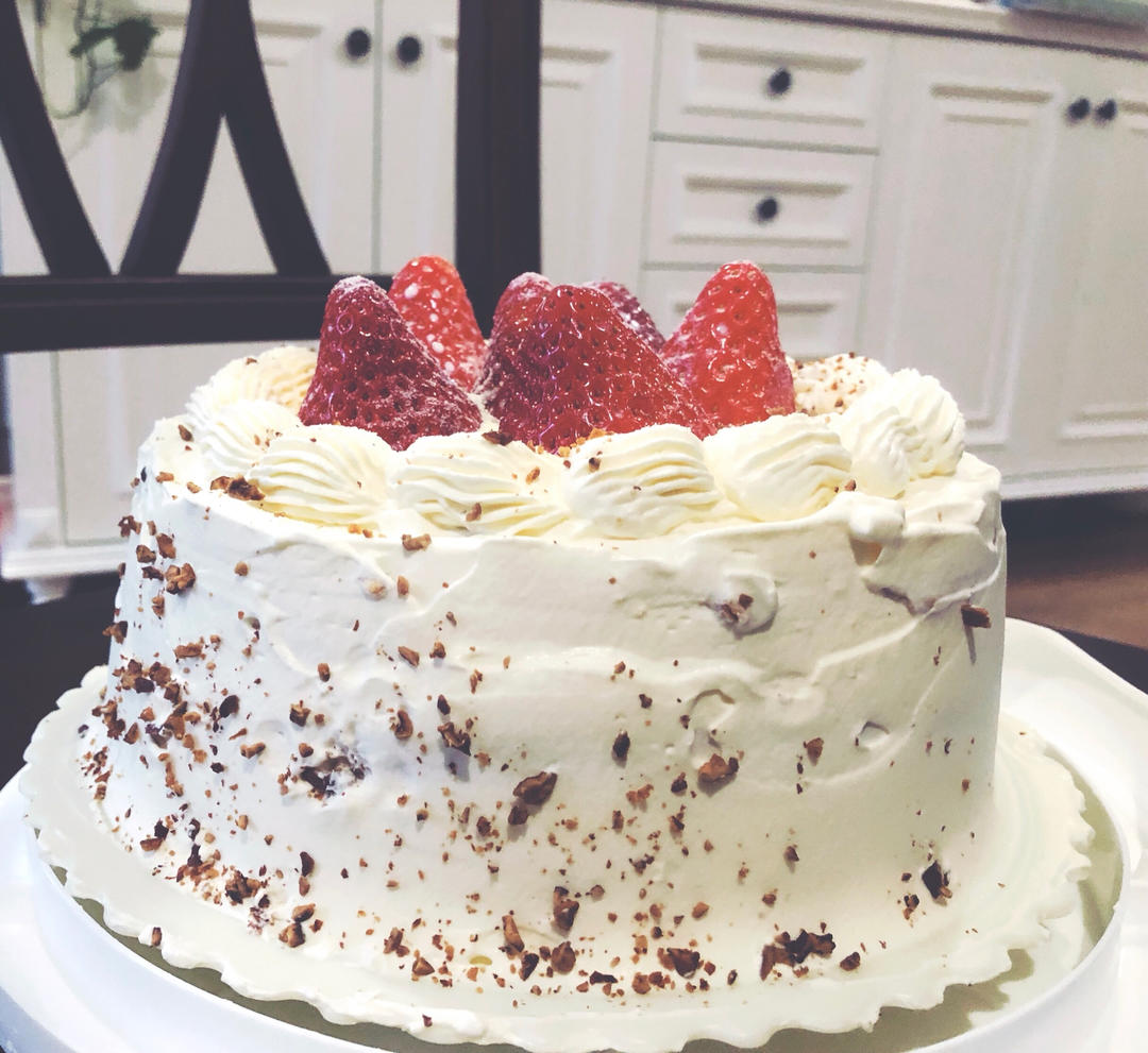 《Tinrry+》超经典的日式草莓奶油蛋糕 2.0版本（6寸配方）