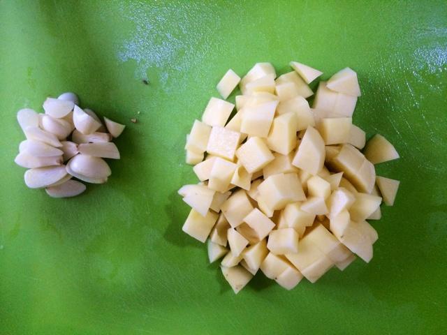 大碗土豆的做法 步骤2
